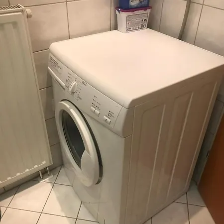 3 Min Walk To Old Town Apartment